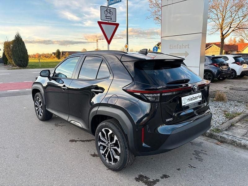 Gebraucht Toyota Yaris Cross 131 PS (96 kW) 2025 Schwarz SUV