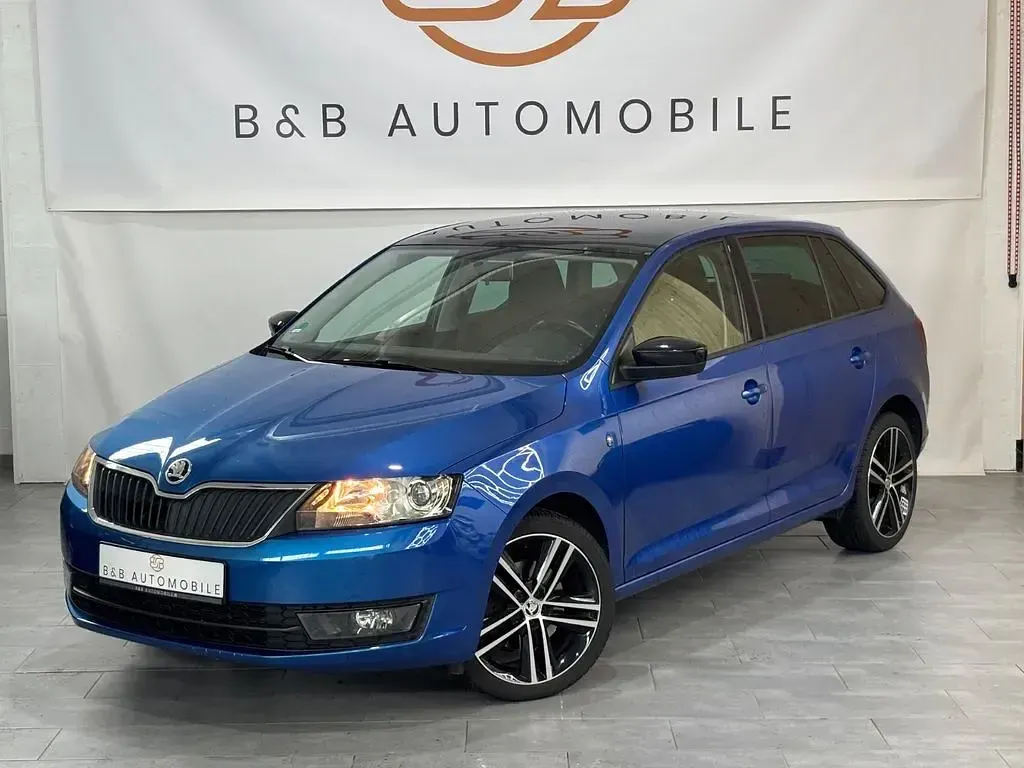 Gebraucht Skoda Rapid Style 105 PS (77 kW) 2015 Blau Kleinwagen