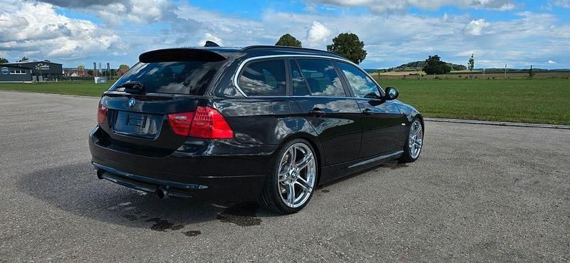 Gebraucht BMW 335 Performance 306 PS (225 kW) 2010 Schwarz Kombi