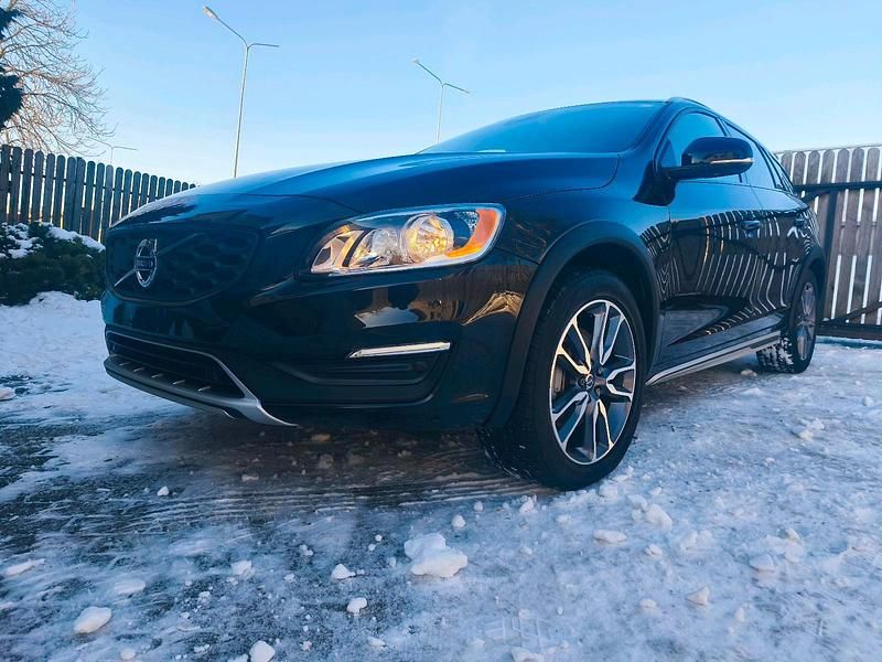 Gebraucht Volvo V60 CC 250 PS (183 kW) 2018 Schwarz Kombi