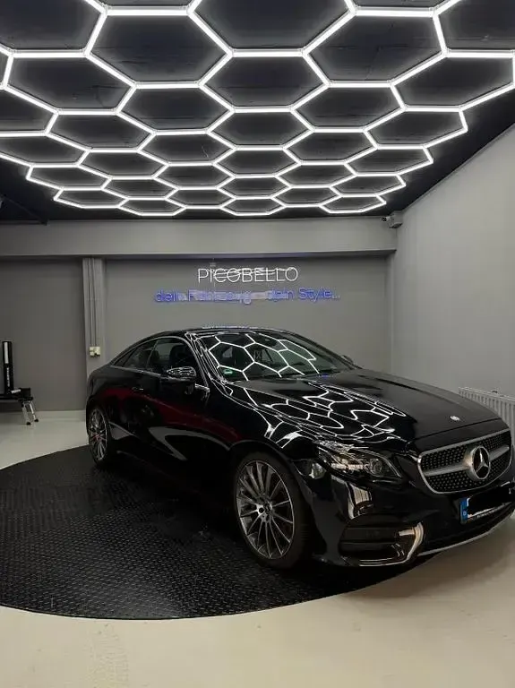 Gebraucht Mercedes E400 333 PS (244 kW) 2017 Schwarz Coupé