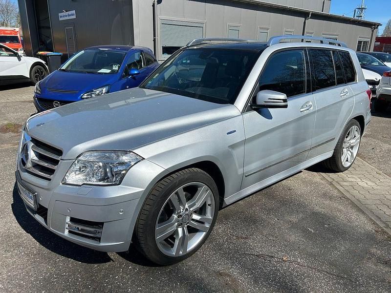 Gebraucht Mercedes GLK250 204 PS (150 kW) 2012 Silber SUV