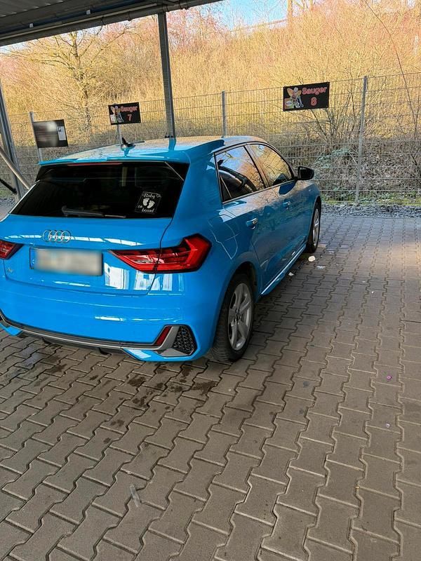 Gebraucht Audi A1 95 PS (69 kW) 2019 Blau SUV