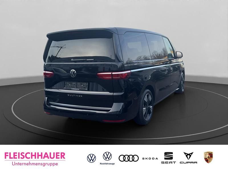 Neu VW Multivan Style 150 PS (110 kW) 2026 Schwarz Van