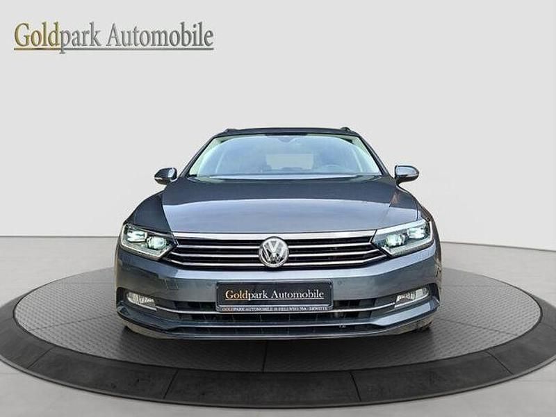 Gebraucht VW Passat Comfortline 150 PS (110 kW) 2015 Grau Kombi