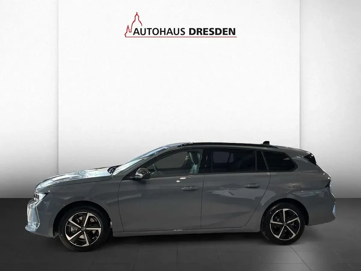 Neu Opel Astra Edition 131 PS (96 kW) 2025 Grau Kombi