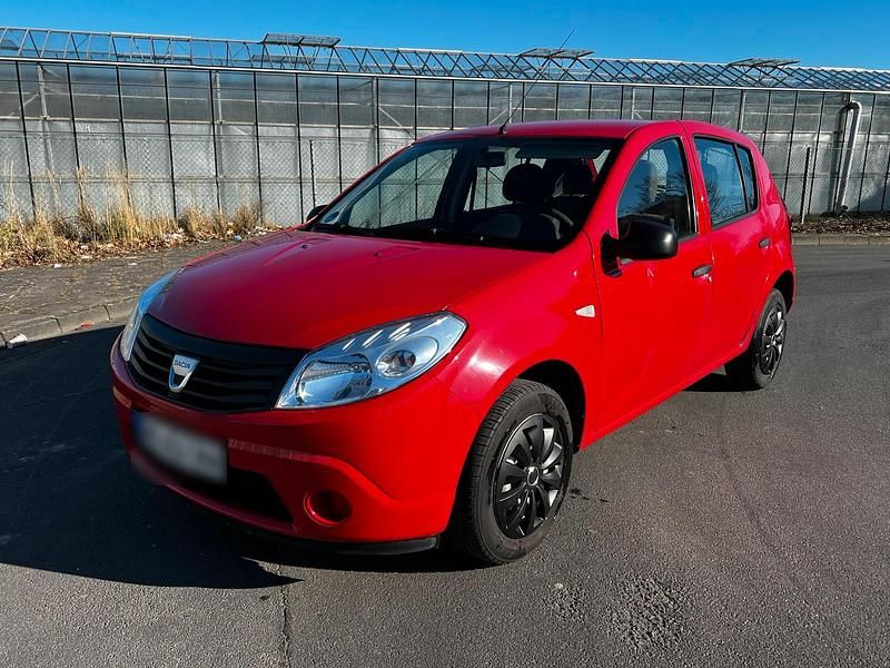 Gebraucht Dacia Sandero 75 PS (55 kW) 2009 Rot Kleinwagen