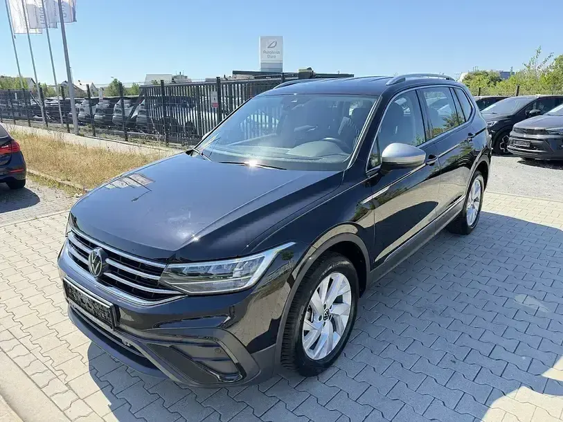 Gebraucht VW Tiguan Life 150 PS (110 kW) 2025 Deep black SUV