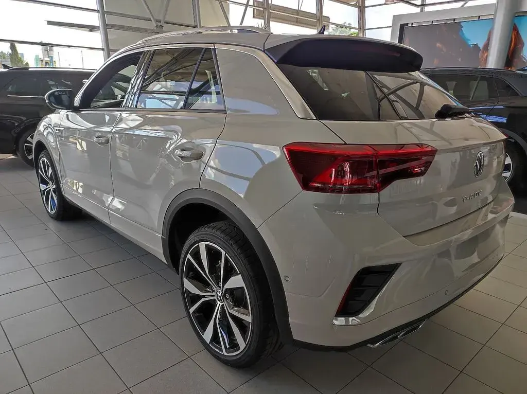 Neu VW T-Roc R-line 150 PS (110 kW) 2026 Ascotgrau SUV