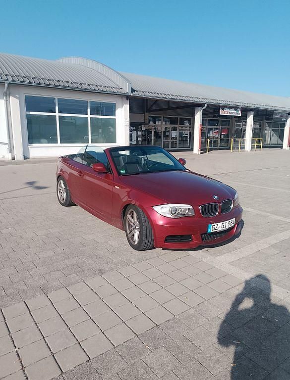 Gebraucht BMW 135 Cabriolet Efficient Dynamics 306 PS (225 kW) 2013 Rot Cabrio