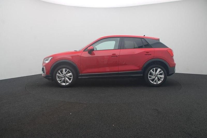 Gebraucht Audi Q2 Advanced Plus 150 PS (110 kW) 2024 Progressivrot metallic SUV