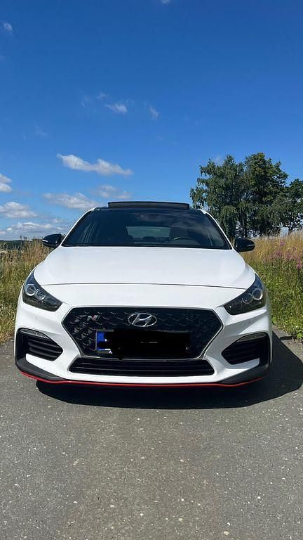 Weiß Gebraucht 2019 Hyundai i30 N Performance Limousine | 16.999 € (Superpreis) - Bild 1/4