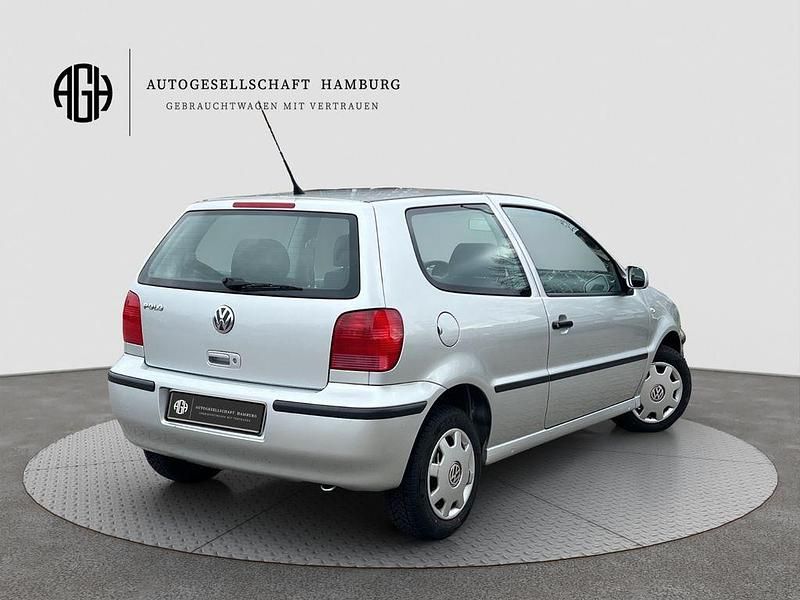 Gebraucht VW Polo Edition 60 PS (44 kW) 2001 Silber Limousine