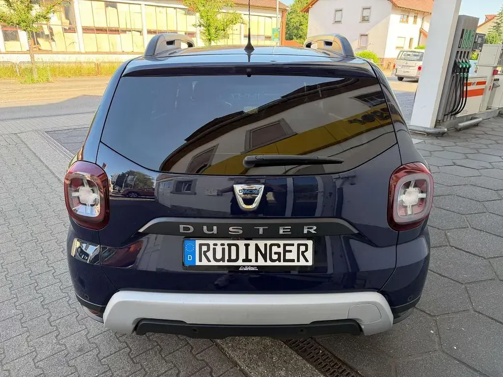 Gebraucht Dacia Duster Prestige 131 PS (96 kW) 2019 Blau marine SUV
