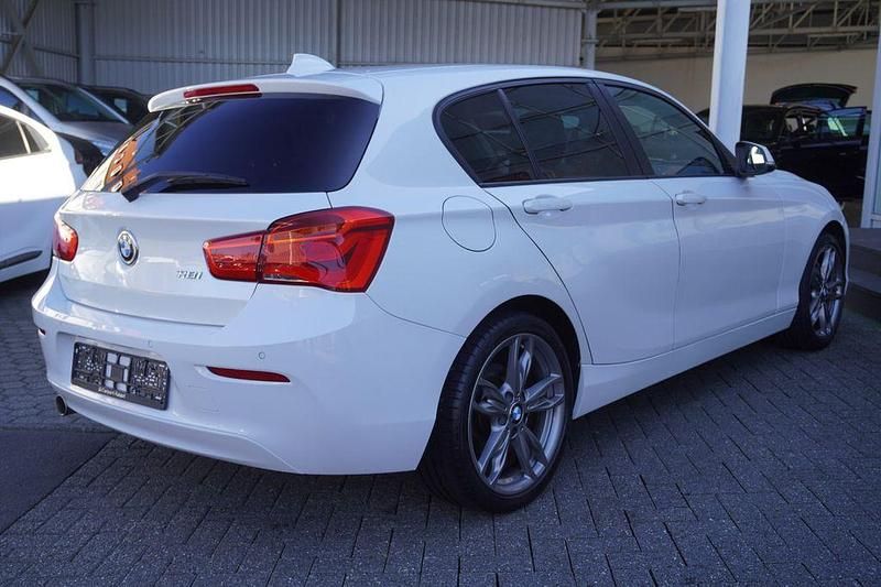 Gebraucht BMW 118 136 PS (100 kW) 2019 Weiß Kleinwagen