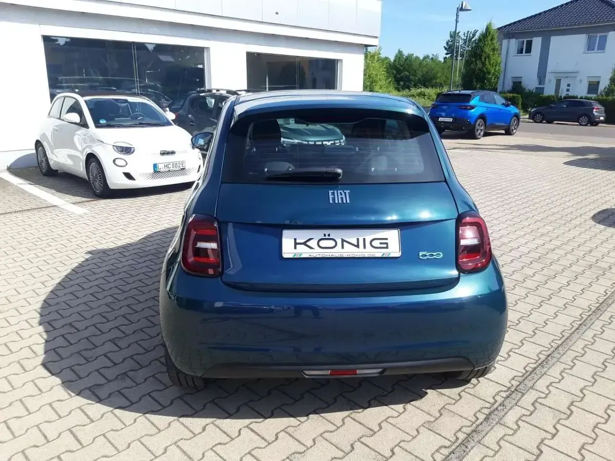 Gebraucht Fiat 500e 86 kW (118 PS) 2023 Grün Kleinwagen