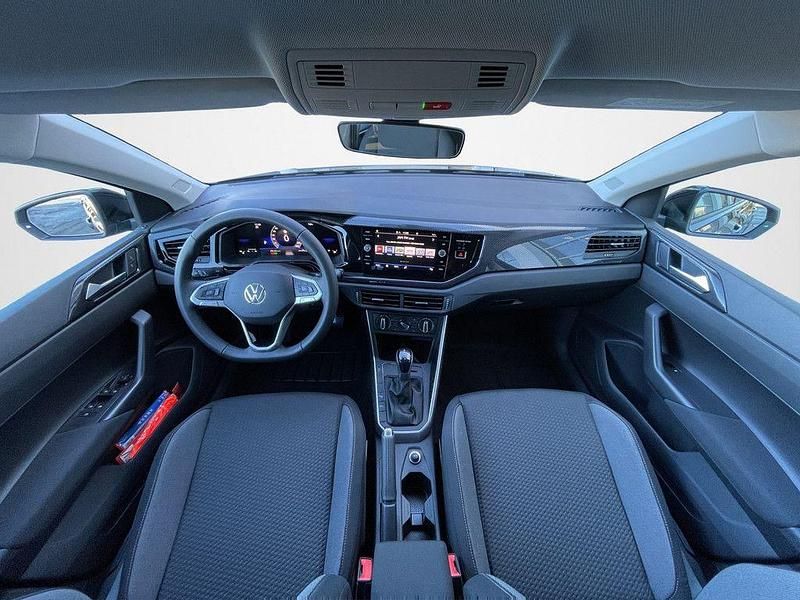 Neu VW Polo Life 95 PS (69 kW) 2026 Schwarz Kleinwagen