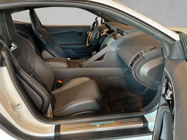 Gebraucht Jaguar F-Type R-Dynamic 456 PS (335 kW) 2024 Fuji white Coupé