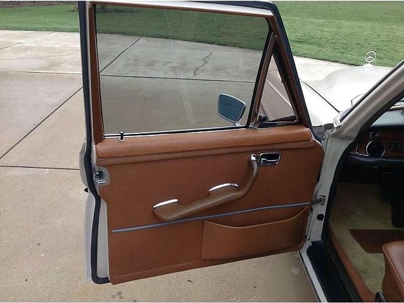 Gebraucht Mercedes 280 SE 194 PS (142 kW) 1971 Beige Limousine