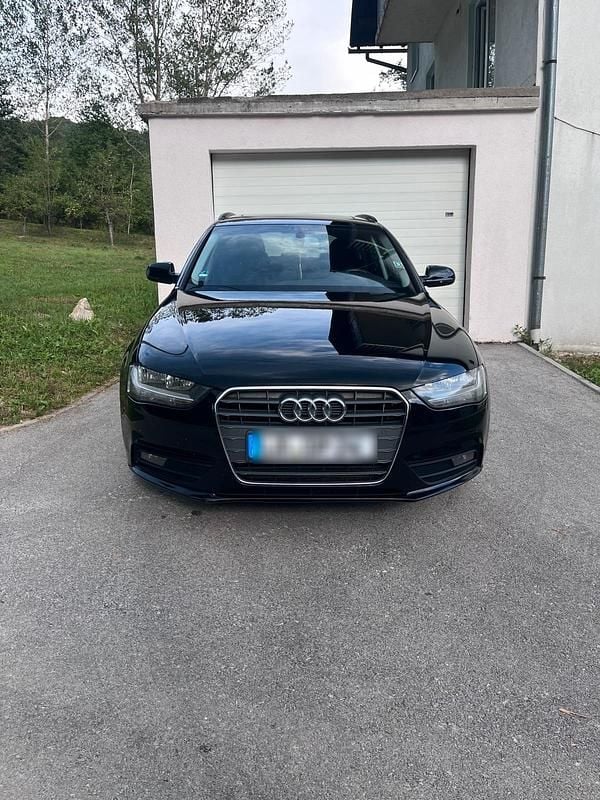 Gebraucht 2012 Audi A4 Kombi | 7.500 € (Guter Preis) - Bild 1/4