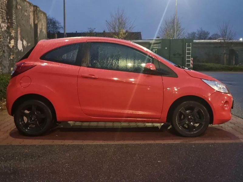 Gebraucht Ford Ka Trend 69 PS (50 kW) 2012 Rot Kleinwagen