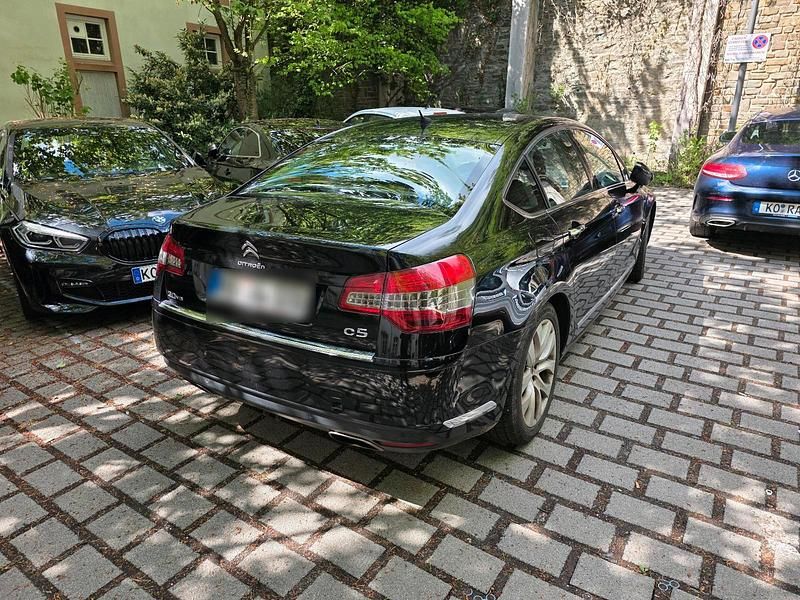 Gebraucht Citroën C5 241 PS (177 kW) 2012 Schwarz Limousine