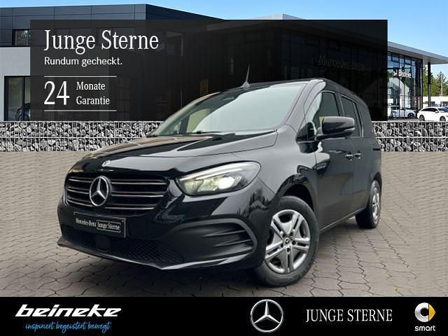 Schwarz Gebraucht 2023 Mercedes 180 Style Limousine | 26.990 € (Fairer Preis) - Bild 1/4