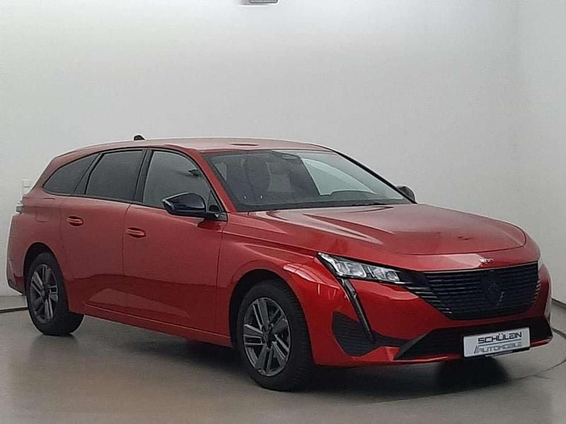 Gebraucht Peugeot 308 Allure 131 PS (96 kW) 2024 Rot Kombi
