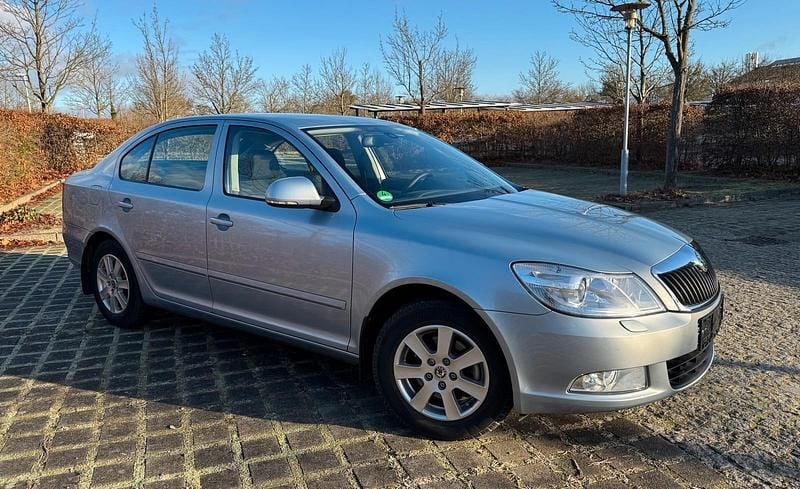 Gebraucht Skoda Octavia 160 PS (117 kW) 2009 Blau Limousine