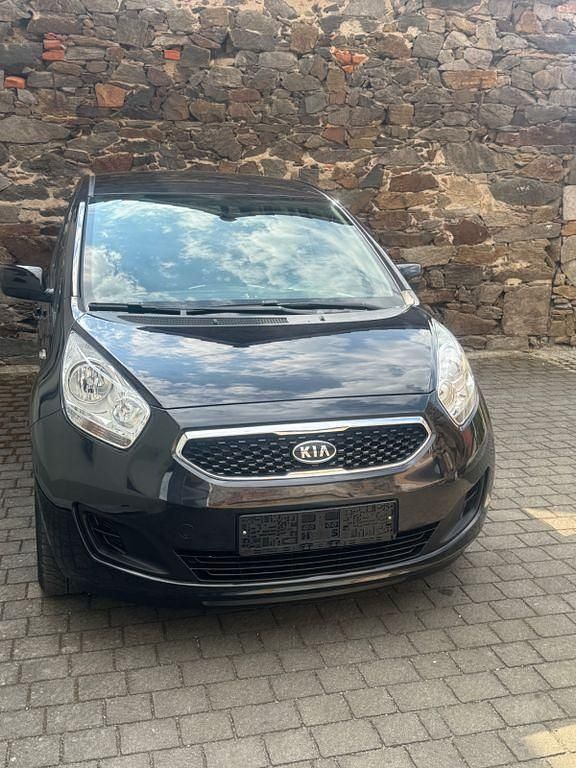 Schwarz Gebraucht 2012 Kia Venga Attract Kleinwagen | 5.300 € (Guter Preis) - Bild 1/4