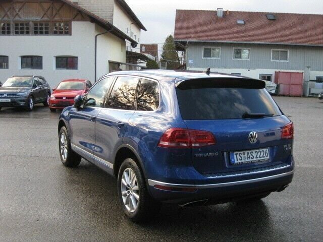 Gebraucht VW Touareg Terrain Tech 262 PS (192 kW) 2017 Reef blue (metallic) SUV