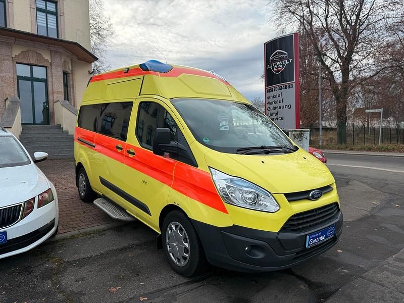 Gelb Gebraucht 2016 Ford Transit Van / Kleinbus | 12.900 € (Teuer) - Bild 1/4
