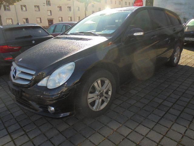 Schwarz Gebraucht 2007 Mercedes R320 AMG line Van / Kleinbus | 4.990 € (Fairer Preis) - Bild 1/4