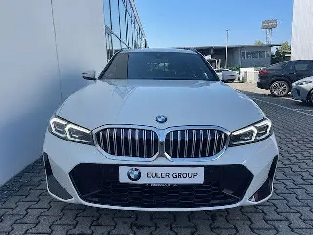 Gebraucht BMW 320 M Sport 184 PS (135 kW) 2024 Weiss Kombi