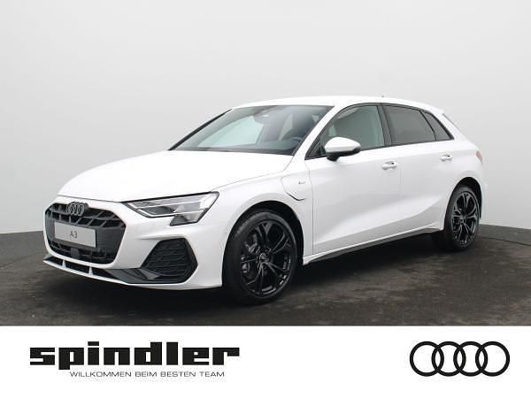 Weiß (arkonaweiß) Neu 2025 Audi A3 Sportback e-tron S-Line Kleinwagen | 39.699 € (Superpreis) - Bild 1/4