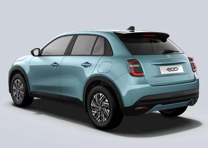 Neu Fiat 600 145 PS (106 kW) 2025 Aqua blau metallic SUV
