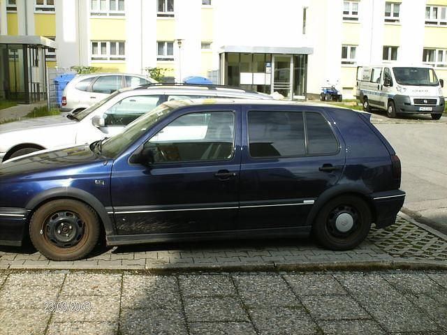 Gebraucht VW Golf III 122 PS (89 kW) 1997 Blau metallic Limousine