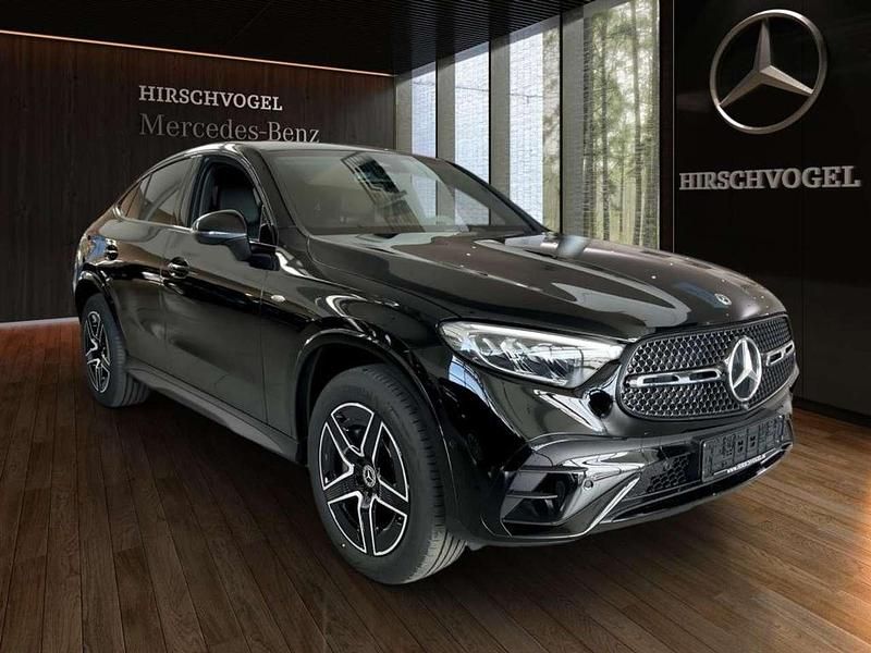 Gebraucht Mercedes GLC300e AMG line 313 PS (230 kW) 2025 Unilack schwarz Coupé