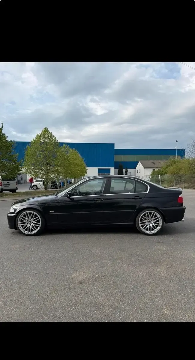 Gebraucht BMW 330 231 PS (169 kW) 2001 Schwarz Limousine