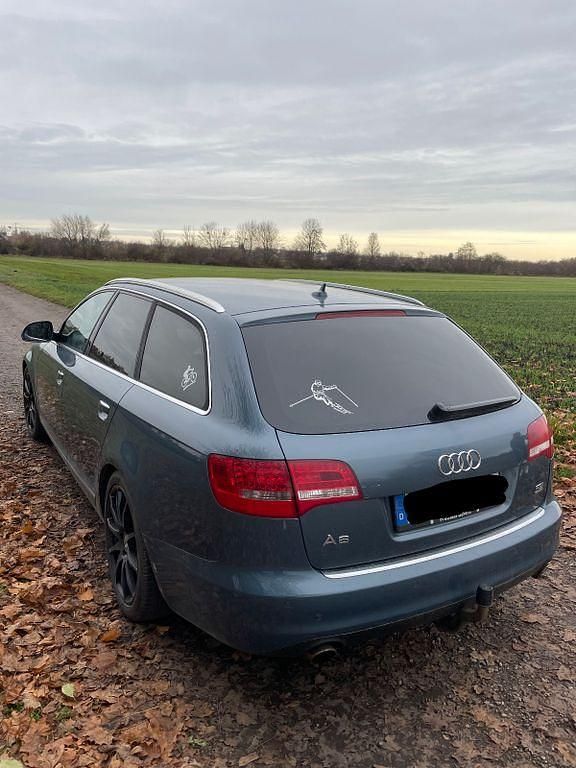 Gebraucht Audi A6 Ambiente 220 PS (161 kW) 2011 Blau Kombi