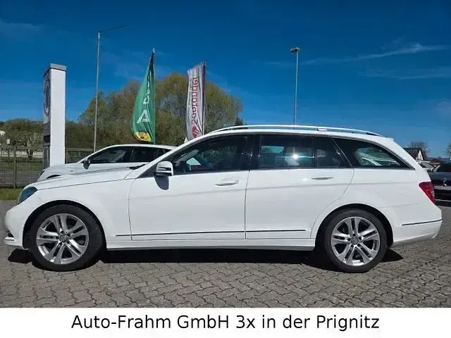 Gebraucht Mercedes C180 156 PS (114 kW) 2012 Andere Kombi