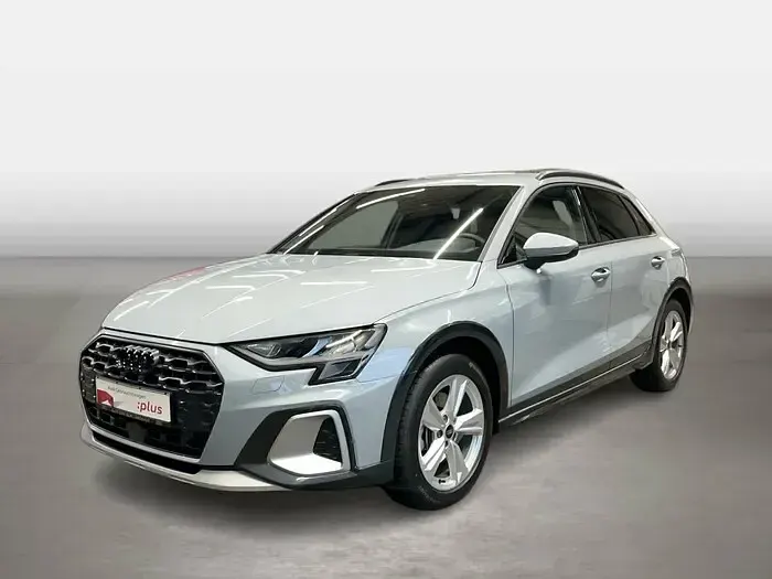 Gebraucht Audi A3 Sport 150 PS (110 kW) 2025 Limousine