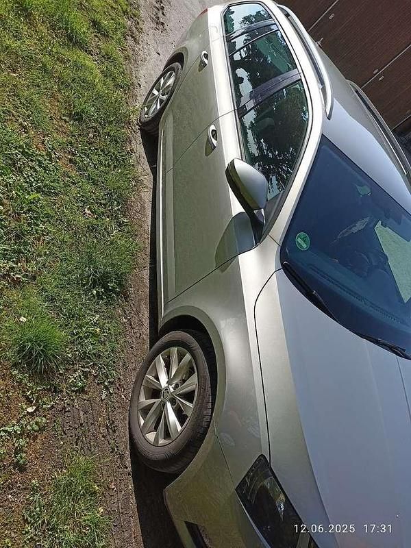 Gebraucht 2017 Skoda Octavia Style Kombi | 12.000 € (Fairer Preis) - Bild 1/4