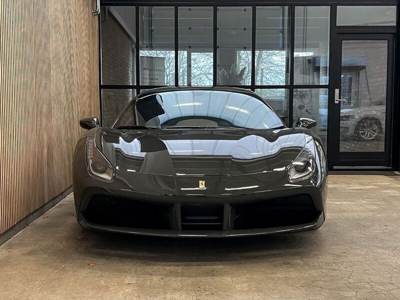 Gebraucht Ferrari 488 669 PS (492 kW) 2017 Grau Coupé