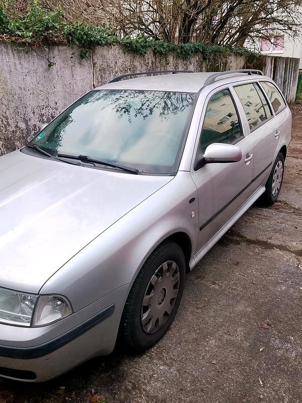Gebraucht Skoda Octavia 101 PS (74 kW) 2003 Silber Kombi