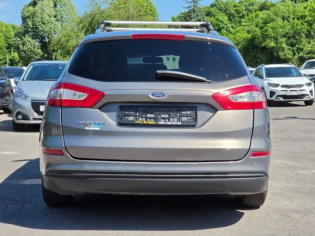 Usado Ford Mondeo 150 CV (110 kW) 2016 Marrón Berlina