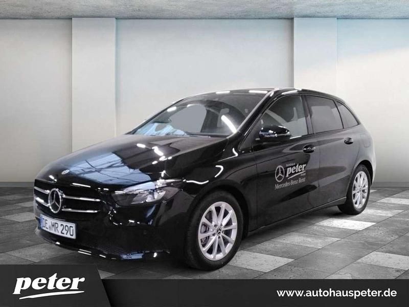 Schwarz Gebraucht 2022 Mercedes B200 Progressive Van / Kleinbus | 27.890 € (Guter Preis) - Bild 1/4