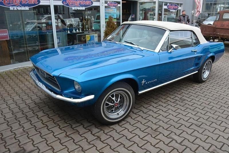 Blau Gebraucht 1967 Ford Mustang Cabrio | 56.500 € - Bild 1/4