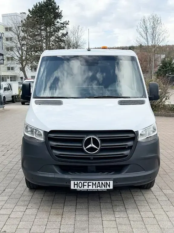 Używany Mercedes Sprinter 163 KM (119 kW) 2020 Biały Van