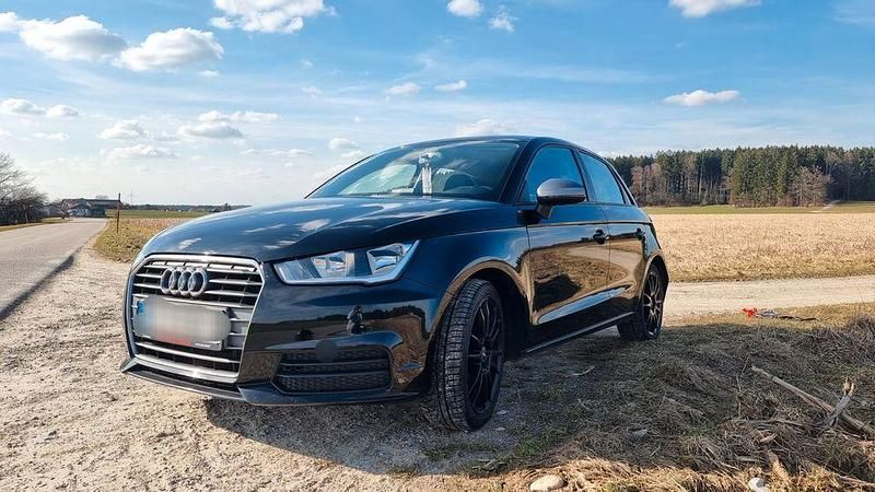 Gebraucht Audi A1 Sportback 95 PS (69 kW) 2018 Schwarz Kleinwagen